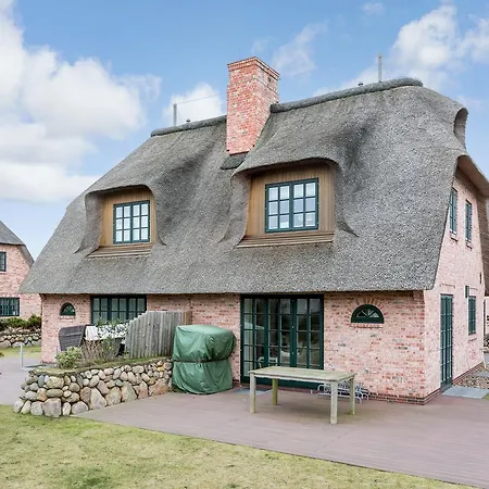 Nyaraló Strand Hus *